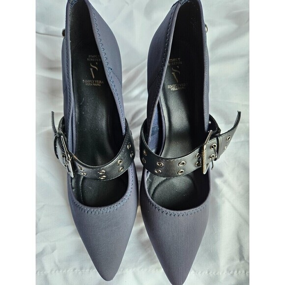 Y2K Vera Wang Pointed Toe Kitten Heels 7 1/2 M Strap On Navy & Black - Picture 6 of 7